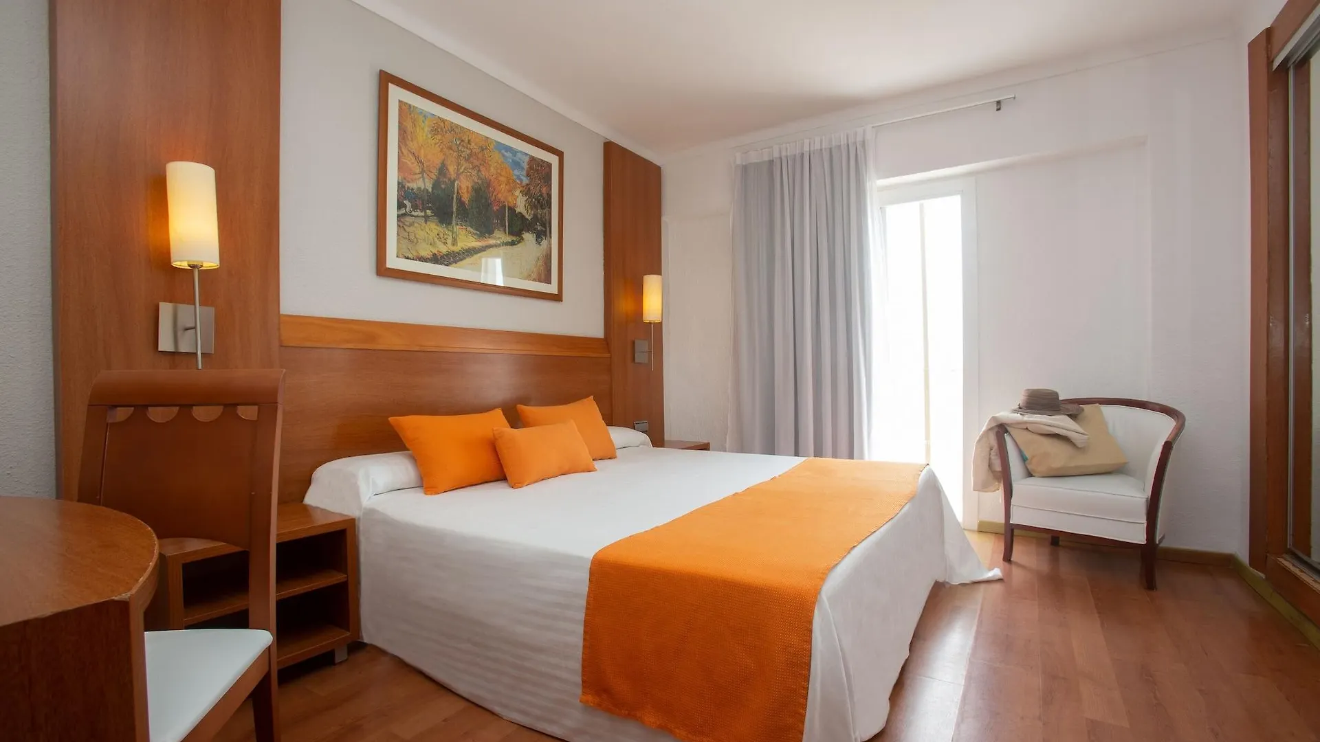 ***  O7 Colombo Hotel S'Illot  Spain