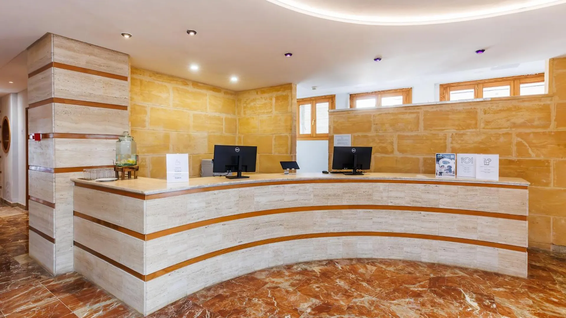 Hotel O7 Colombo S'Illot   S'Illot (Mallorca)