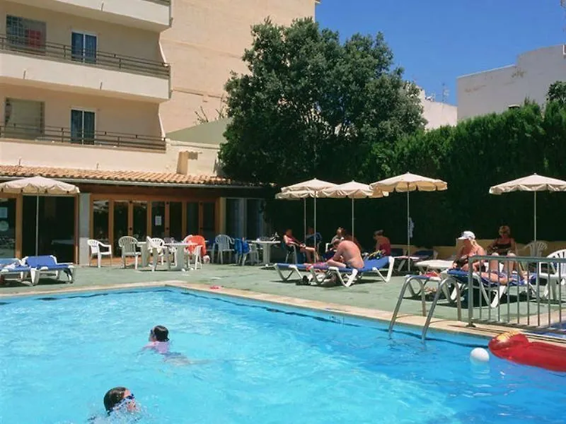 Hotel O7 Colombo S'Illot
