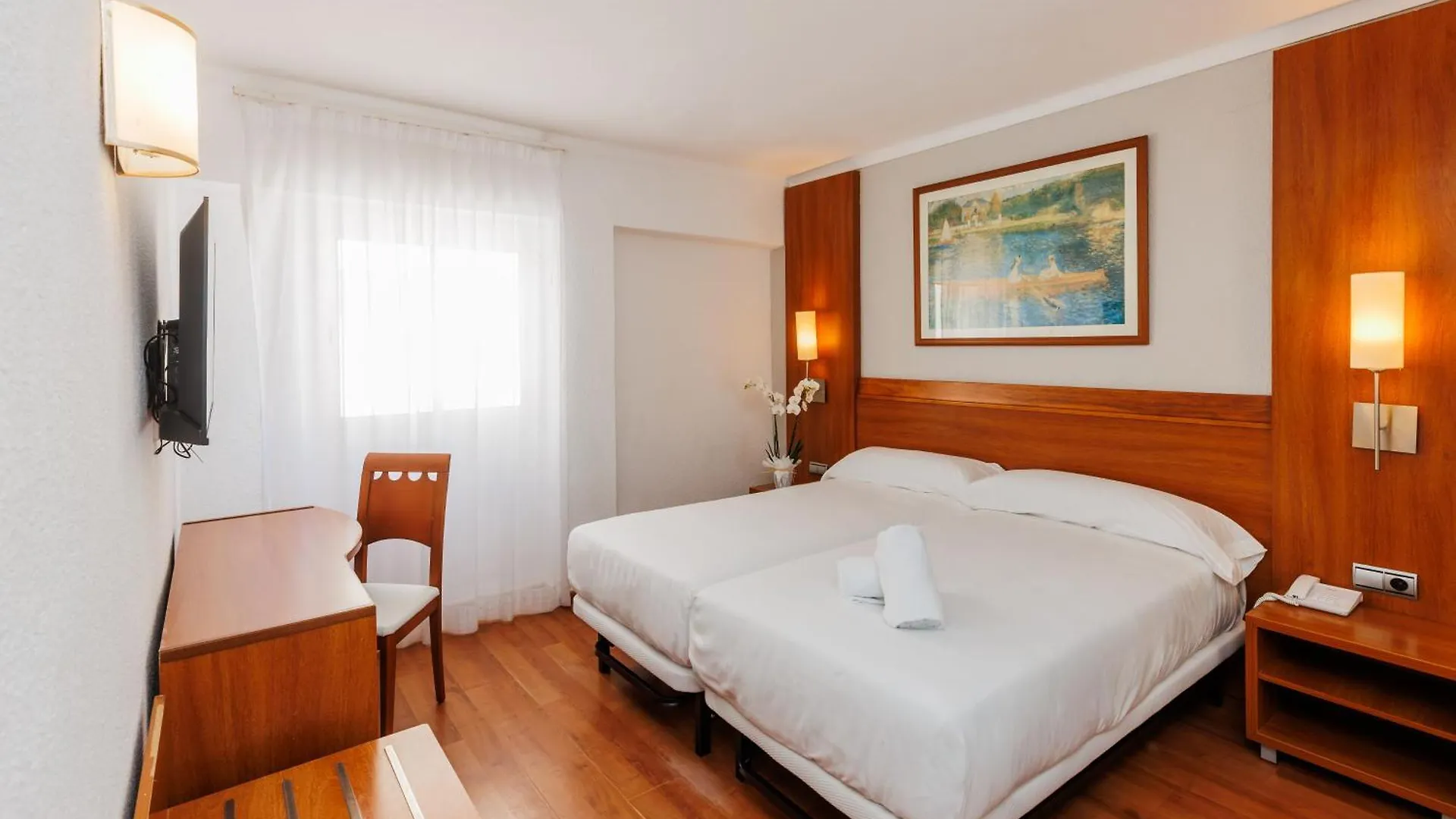 O7 Colombo Hotel S'Illot